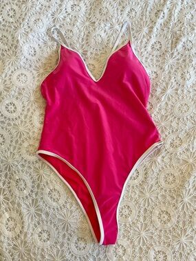 Relleciga Hot pink and white V-neck  one piece swim bathing suit